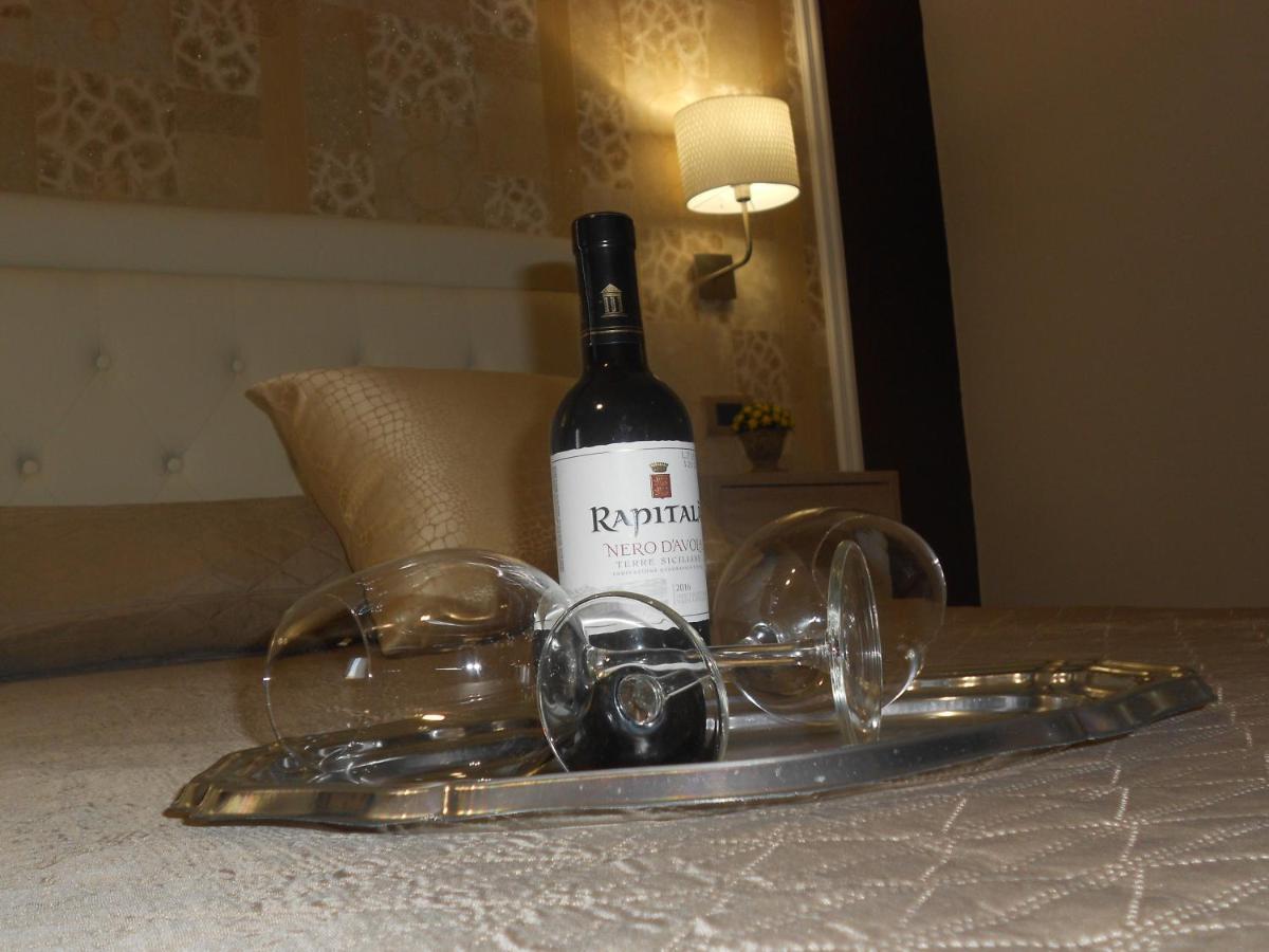 Home Syrakos B&B Szirakúza Kültér fotó