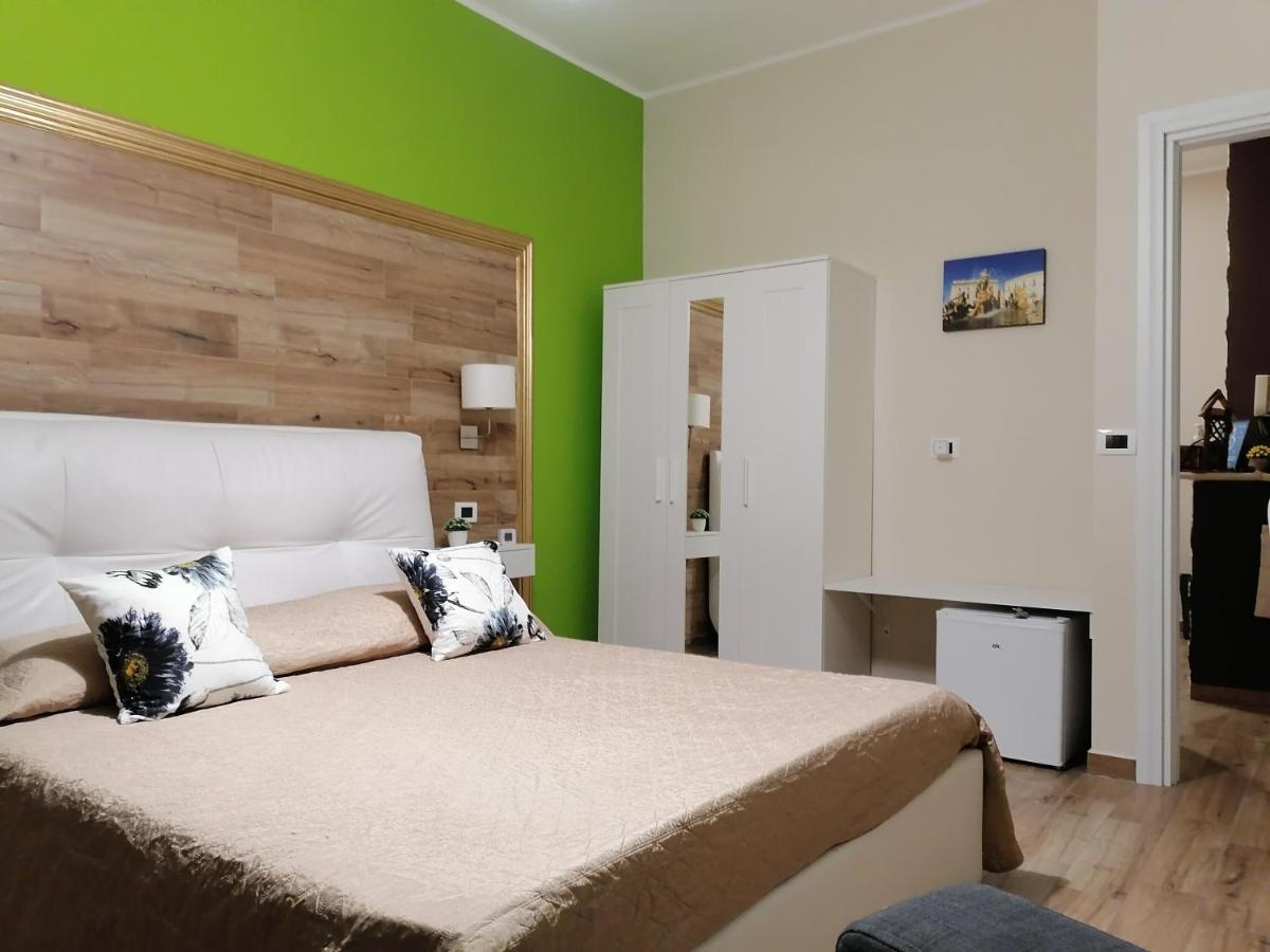 Home Syrakos B&B Szirakúza Kültér fotó