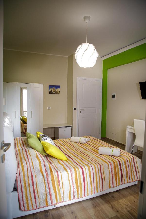 Home Syrakos B&B Szirakúza Kültér fotó