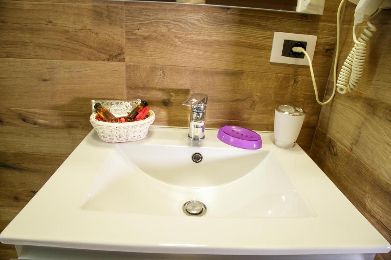 Home Syrakos B&B Szirakúza Kültér fotó